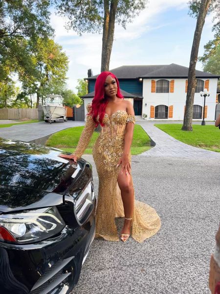 

gold prom dresses 2022 one shoulder long sleeves lace applique crystals beaded side slit custom made plus size black girl evening cocktail p