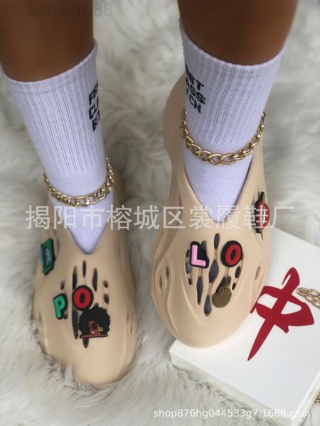 

sandals designer large size summer women's shoes rubber and plastic coconut hole baotou hollowed out beach women's sandals hsuw, Black