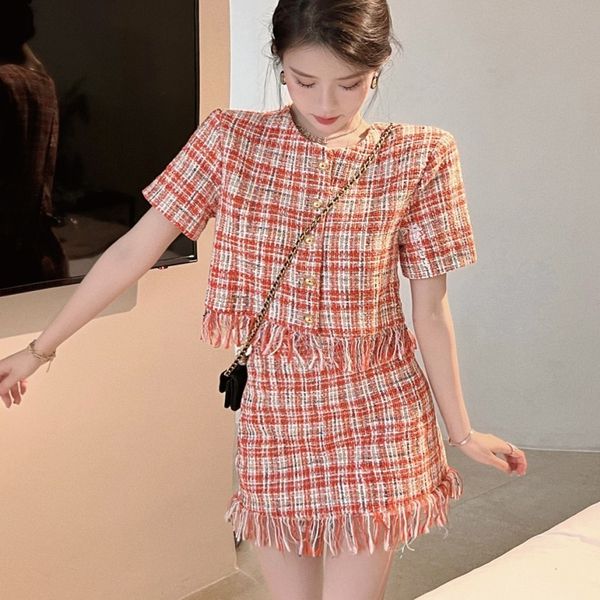 

elegant vintage small fragrant 2 piece set women plaid t short sleeve tassel cardigan crop bodycon mini skirts outfits 220608, White