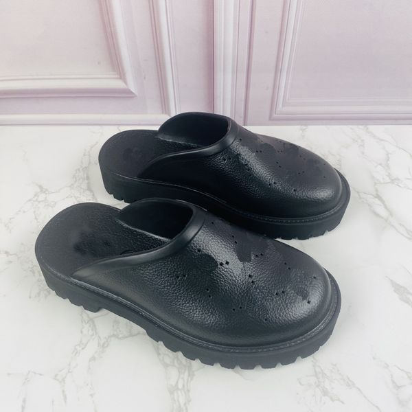 

men women hollow slippers slip-on sandals summer flat thick sole rubber sandals mules breathable comfortable couple size 35-45, Black