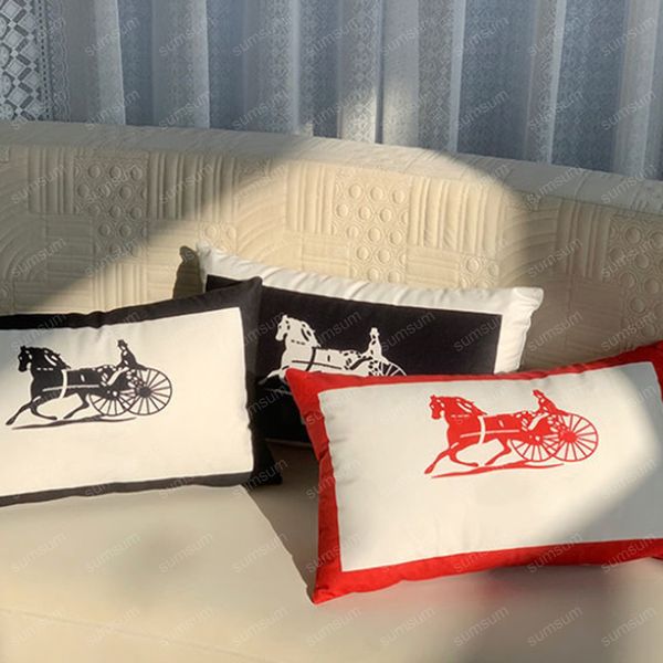 

Decorative s Designers Cushion Full Letters Pillow Fashion Cushions Cotton Home Decor Pillows Top Quality D2203243Z