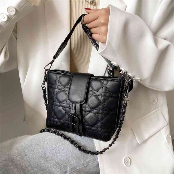 

70% factory online sale summer large capacity bucket wide shoulder belt bag