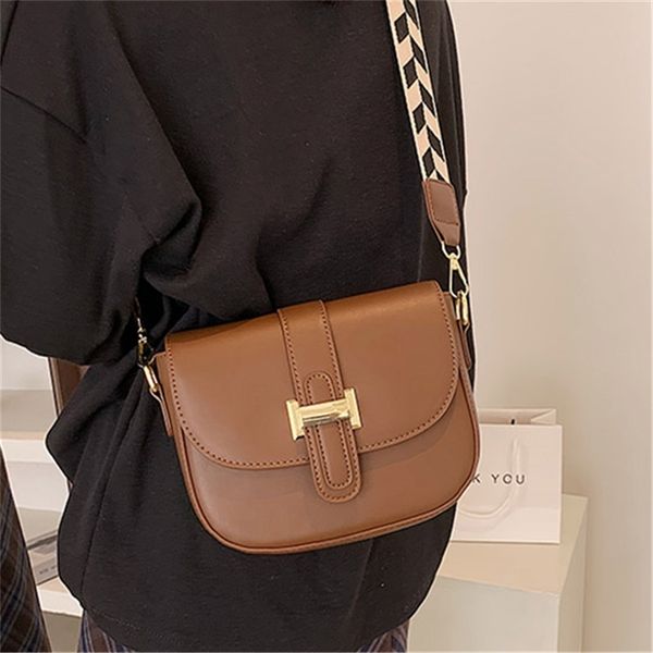 

solid color flap square crossbody bags for women pu leather trendy wide strap designer handbags ladies luxury small shoulder bag 220627