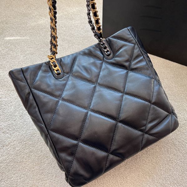 

early fall soft leather 19 quilted shopping bags real leather two-tone metal hardware matelasse chain shoulder handbags outdoor sacoche pock