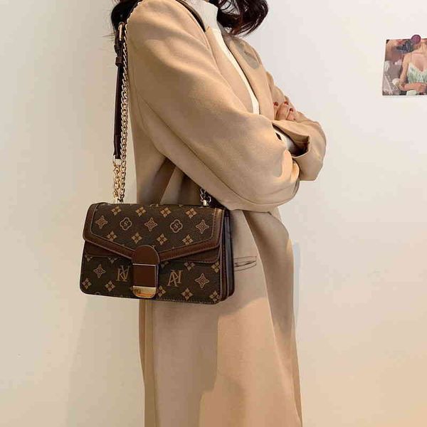 

fashion premium french niche light underarm bag women's new versatile