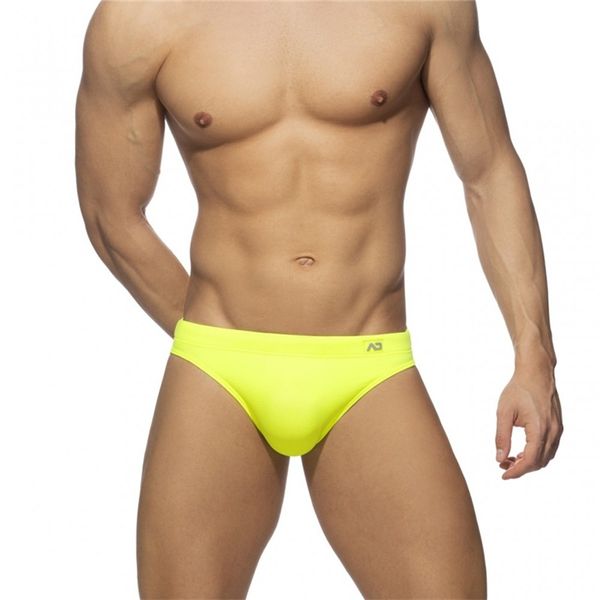 Solid Push Up Men Neon Swim Bikni Bruens troncos Unerwear Sexy Swimwear Afutes Surf Surf Swimsuit Suit Sunga Panties 220505