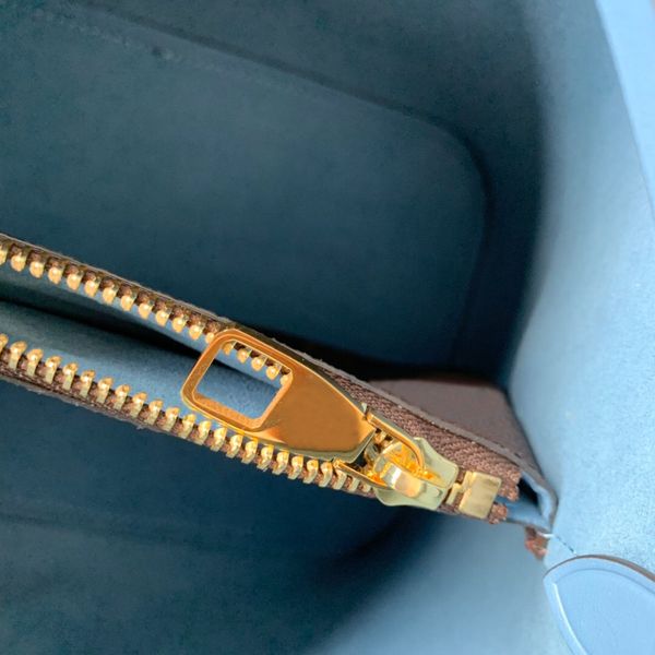 

2021 new bag classic lady handbag diagonal bag leather m43570 26-22-27