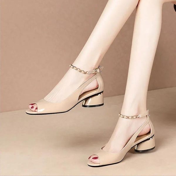 Sandalen Weiche Haut Fischmaul Damen Sommer Schnallenriemen Aushöhlen Schuhe Damenmode Dicker Absatz Damen Mit HeelSandals