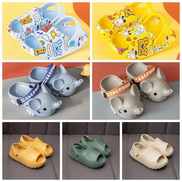 

2022 litter baby infant sandals toddler designer kids slip-on sandals boys girls shoe beach summer children slides bone resinchants lightwei, Black;red