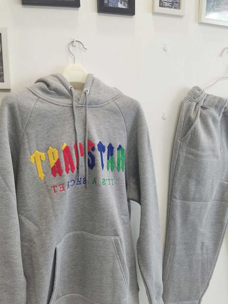 

2022 sportswear tracksuits brand hoodie embroidery limited edition trapstar london spring and autumn pure cotton s-xl men's women', Black
