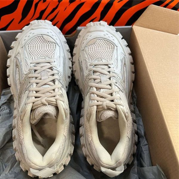 

limited edition tire shoes boots men and women casual breathable tank shoes thick soled sports shoes with size 35-45, Black