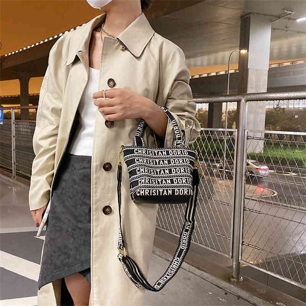 

female version autumn style small dish basket bag tide canvas portable one shoulder bag tot bags 80% off outlet online