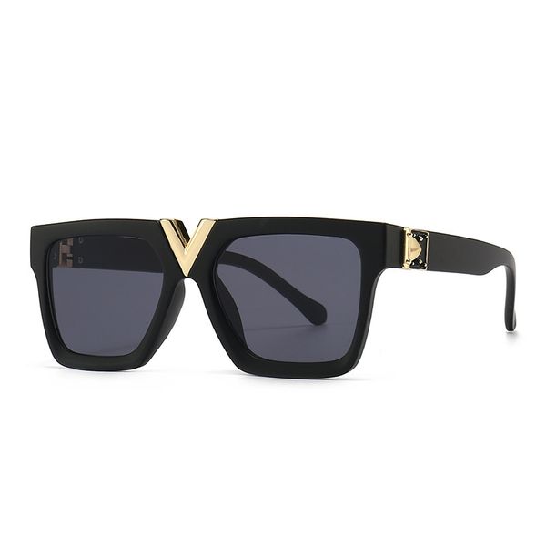 

1967 flat box ins fashion sunglasses modern charm street men and women, White;black
