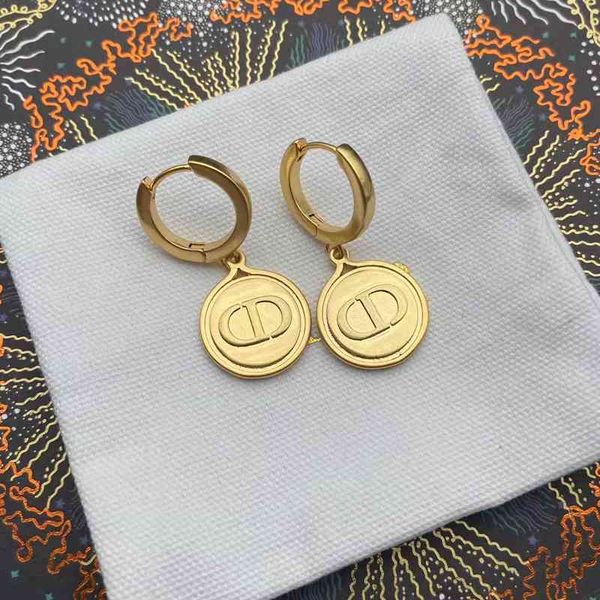 

2022 factory wholesale new di home round earrings female ring advanced geometric gold earrings jewelry uiva, Golden