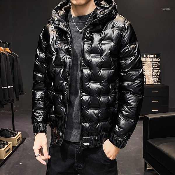 Parkas masculinos e jaquetas acolchoadas 2022 moda curta de moda curta e brilhante jaqueta de inverno moderna homens