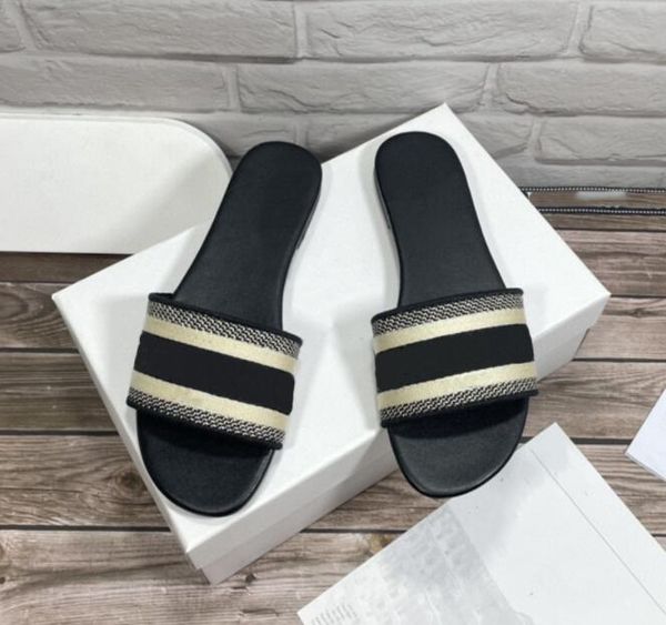 

2021 luxury designer slippers women sandals denim ladies summer flat outdoor beach rainbow fashion flops striped leather flowers no box, Black