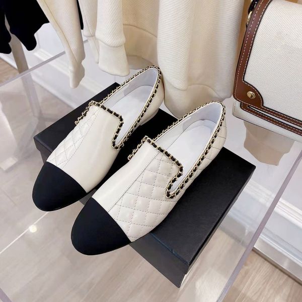 

2022 new women checkered chains casual shoes novel design classic black white patchwork slip-on low heels fashion designer shoe vintage ladi