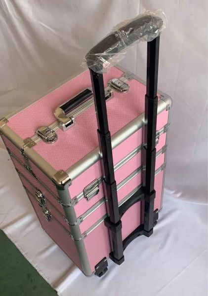 

suitcases draw bar box