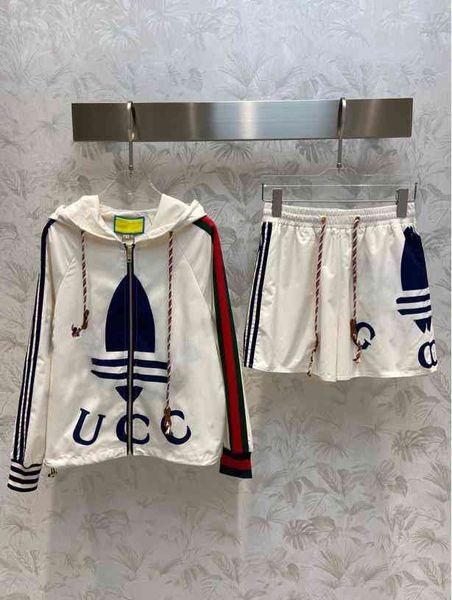 

womens two piece pants designer juicy tracksuit collaboration print logo summer casual hooded jacket shorts tracksuits, White