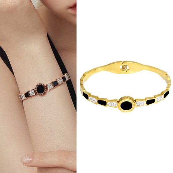 Pulseiras de aço inoxidável para mulheres bulbalhas de algarismos romanos jóias de revestimento de ouro de diamante simples com tesouros de designer Party Christmas Gift Acessório feminino Acessório