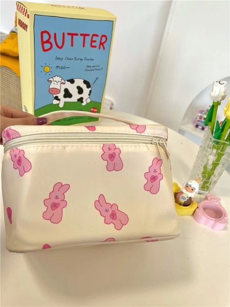 

fashion designer cosmetic bags nylon make up cases with flower on cloth