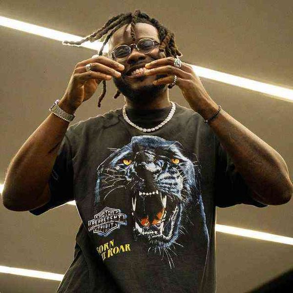 

panther present head wash t-shirt, White;black