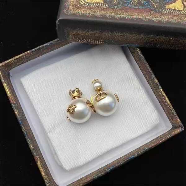 

65% off fine jewelry year new classic pearl earrings inlaid with simple earrings, fashionable small fragrance and versatile, Golden