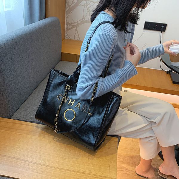 

classic luxury designer handbags women's beach bags brand ch metal badge tote bag small mini evening handbag female capacity large leat, Black;red