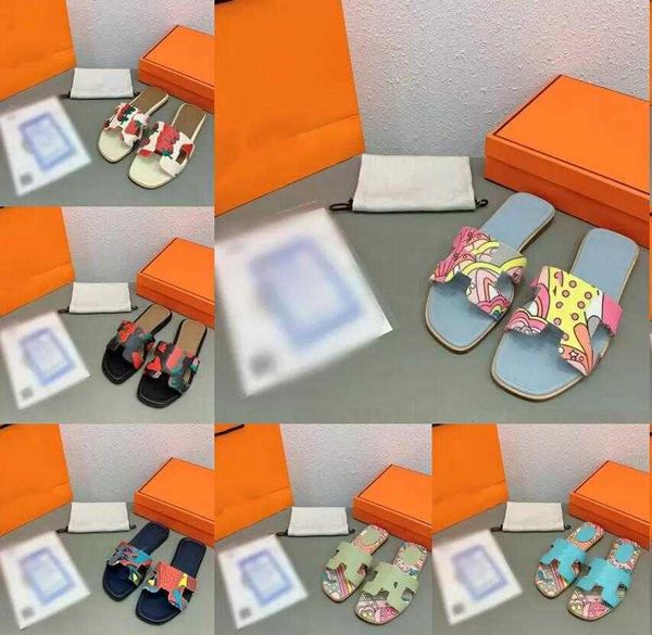 

luxury women slippers ladies doodle sandals outdoor strawberry pattern flat bottom shoe sandal party wedding shoes retro flip flop summer, Black