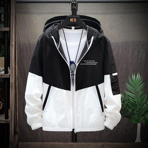 MantlConx Summer Mens Sun Protection Jackets Men Hooded Patchwork Outwear Light Fashion 201105