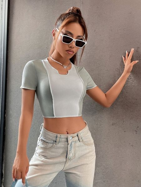 

notch neck rib-knit colorblock crop tee z8y3#, White