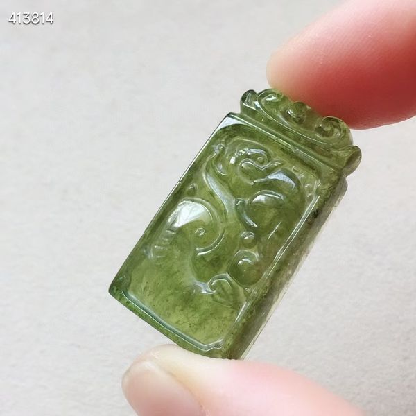 

natural green tourmaline flower carved pendant necklace women clear round beads 31/16.7/6.8mm green tourmaline aaaaaaa, Silver