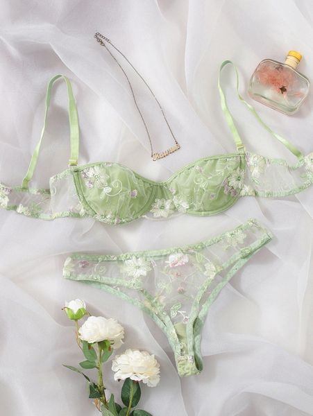 

embroidery mesh underwire lingerie set b73k#, Black;red