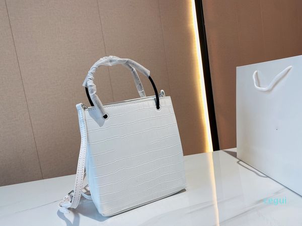 2022 neue klassische Modelle Umhängetasche Mobile Tragetaschen Designer Damenhandtaschen Geldbörsen Mode und Einfachheit Urbane Handtasche für junge Leute