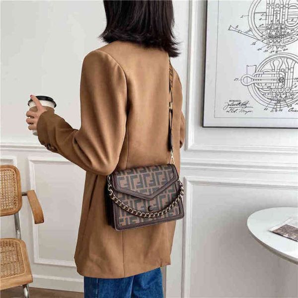 

new designer luxury bags new series texture small versatile broadbandshoulder bag