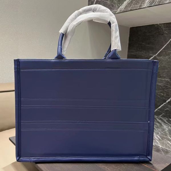 

luxurys designers handbags fashion shoulder bags classic women large capacity travel shopping bags solid letter leather handbag 8 colors ver