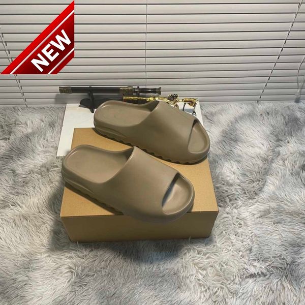 

2021 designer moon gray foam slippers desert sand resin sandals summer slides runner black sandal platform slipper with box