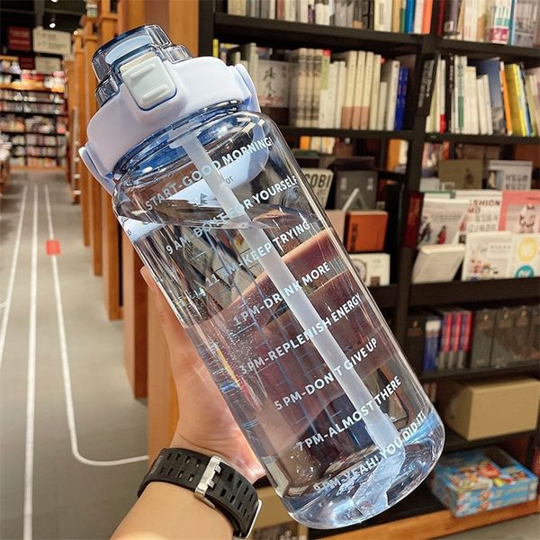 Garrafa de água de 2 litro com palha jarro feminino meninas portáteis esportes esportes chaleira tempo marcador plástico bebendo macho copo 220329