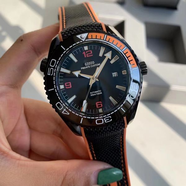 

mens automatic mechanical watch black ceramic luminous, Slivery;brown