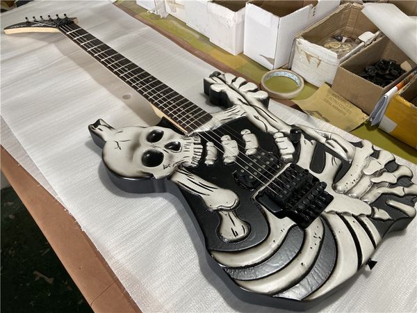 Guitarra elétrica do Skull Shavel Double Edition com acessórios pretos com acessórios pretos