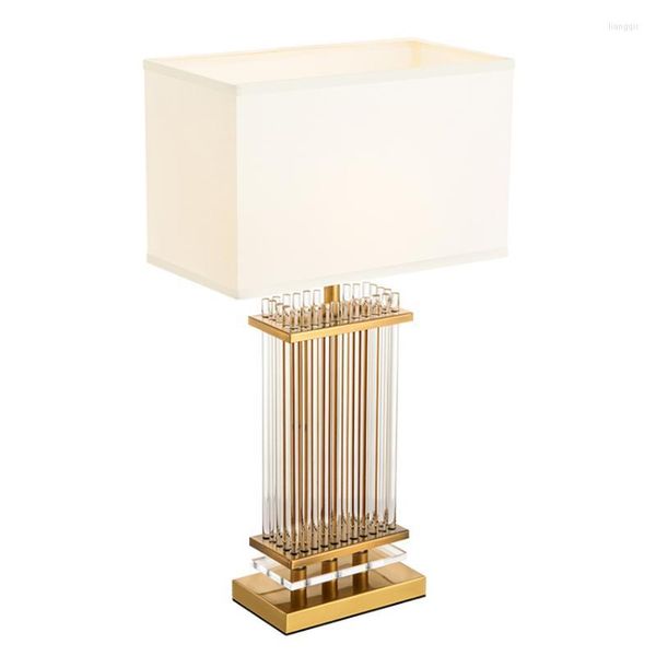 Lampade da tavolo Luxury Crystal Stick Fabric Soggiorno Camera da letto Lampada da comodino Luci Designer Gold Studio Decor LightingTable