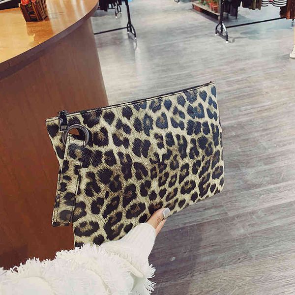 

handbags new leopard print hand fashionable women's envelope large capacity hand grab