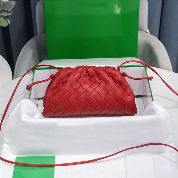 

designer luxury intrecciato mini pouch red calf leather shoulder bag 7a qulity size: 22*12*7cm