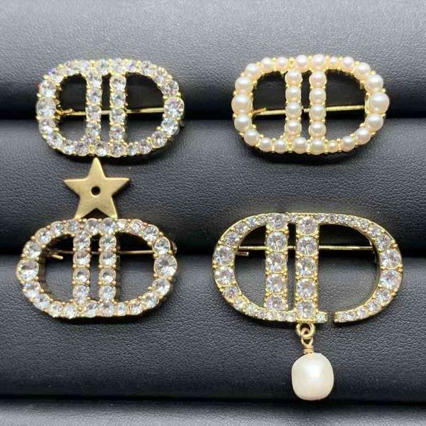 

factory outlet new brooch net red same fashion diamond five pointed star pearl letter versatile female, Gray