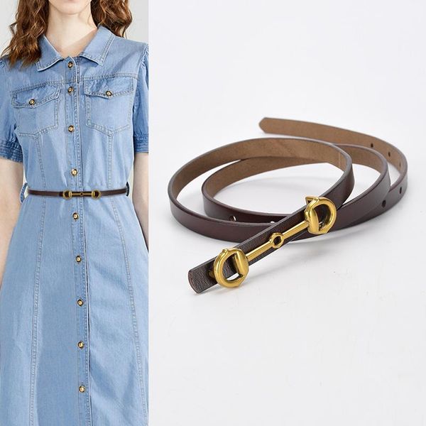Cinture Cintura piccola in pelle da donna Semplice Casual Sottile Versatile Ins Style Jeans decorati Cintura di lusso firmataCinture