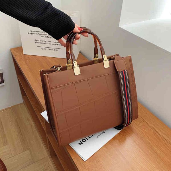 

fashion women's new high-quality versatile bag luxury designer big portable shoulder popular embossed stone cross bag tote