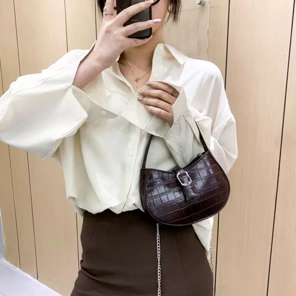 

women s vintage chain single shoulder handbags and purse trendy underarm baguette bags stone pattern crossbody bags