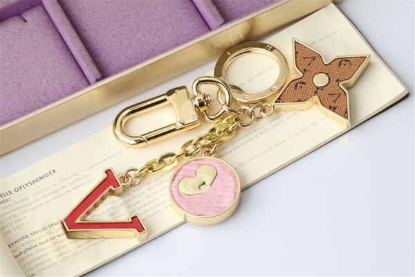 

luxury designer keychain classic brand key buckle flower letter key chain bag ring handmade keychains mens women bags pendant multiple colou, Silver