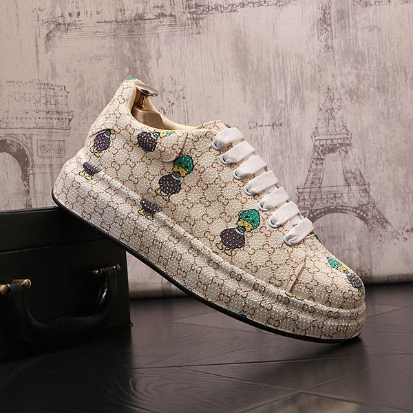 

designer dress office career wedding shoes men black white rivets vulcanized casual sneakers fashiong low cut round toe non-slip driving wal
