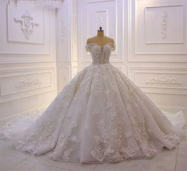 Abito da sposa di lusso Dubai con perline scintillanti e spalle scoperte Abito da sposa con fiori 3D Abito da sposa arabo vintage da principessa con applicazioni di pizzo BC11896